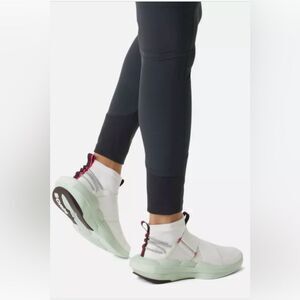 Sorel Explorer Defy Mid Sneaker Sea Salt/Sprite 8